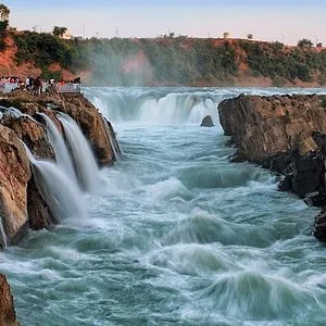 Dhuandhar Falls