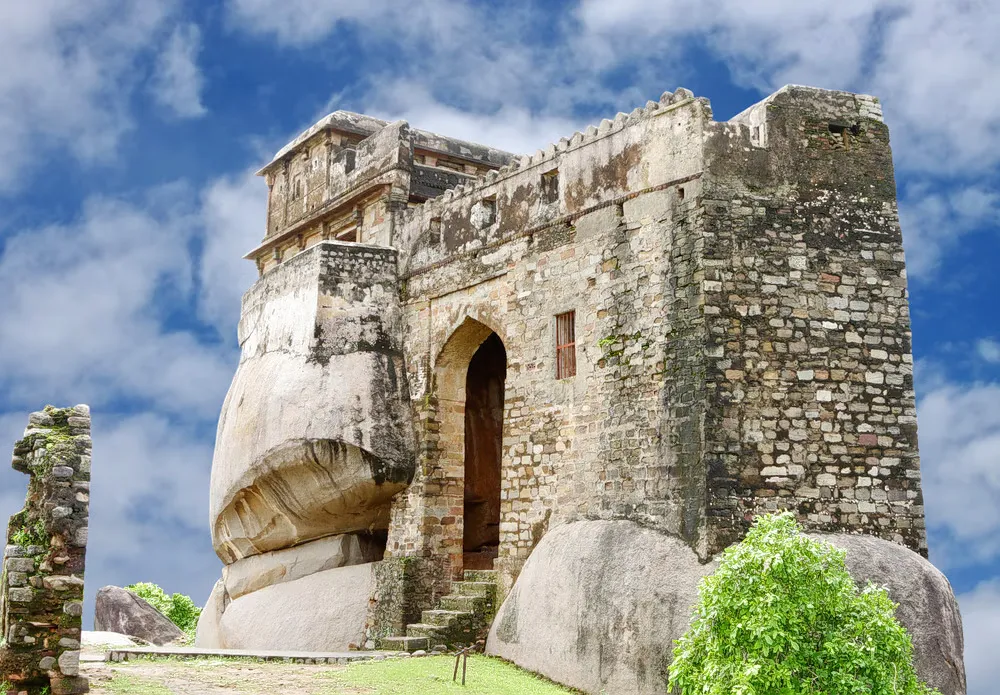 Madan Mahal Fort